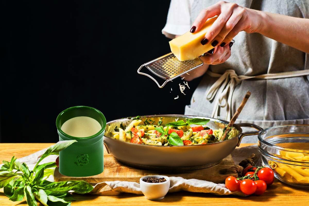 Солонка, банка для соли, зеленая
