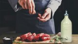 Бутылка для масла и соусов молочная